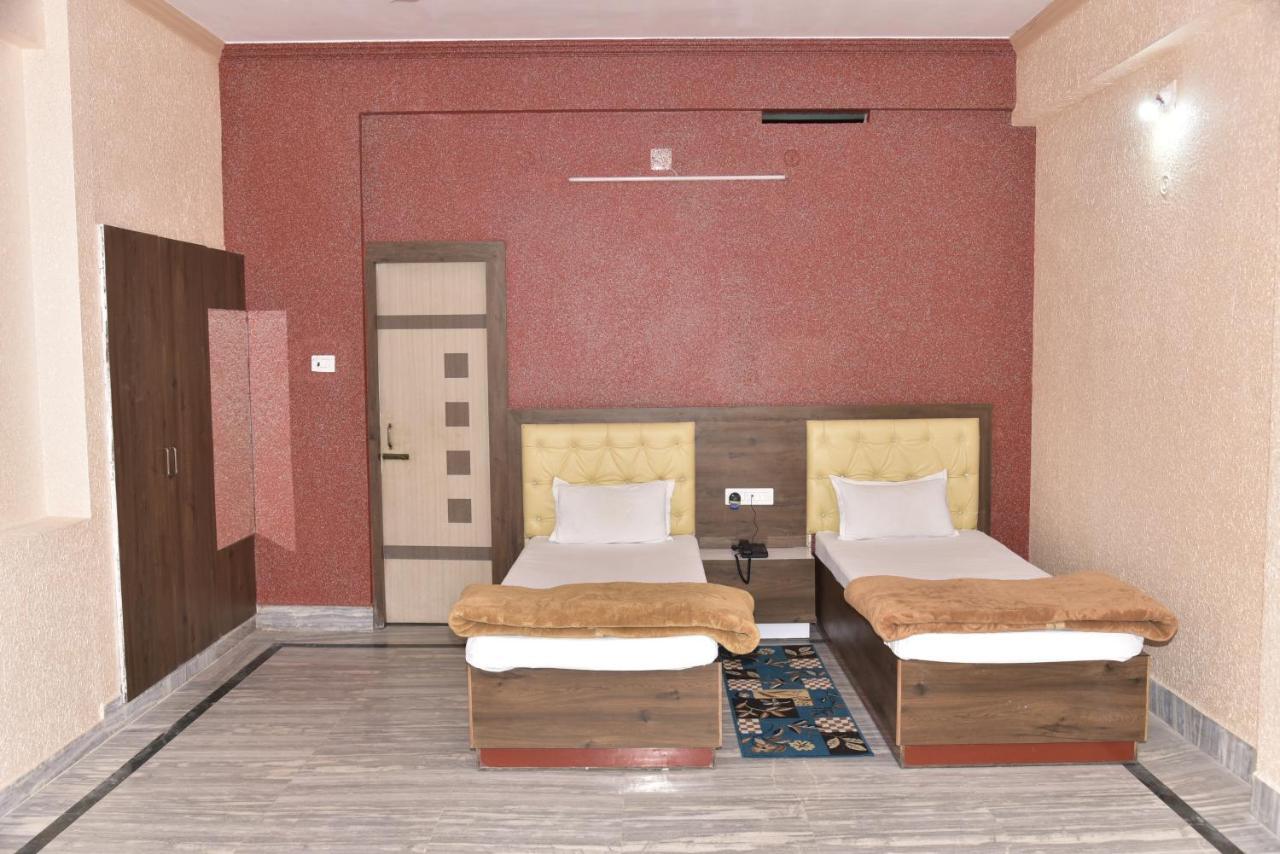 Hotel Royal Surya Gaya Eksteriør billede